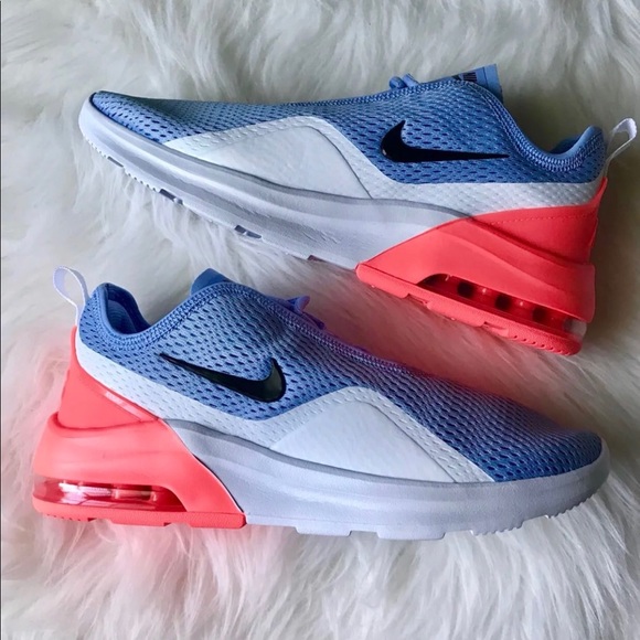 Nike Shoes - NEW Nike Air Max Motion Sz 8